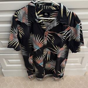 Quiksilver Men's Black and Multicolor Leaf Print Shirt